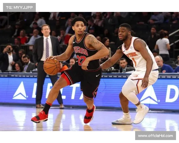 公牛队击败尼克斯迎来五连胜,状态火热持续攀升 公牛队击败尼克斯迎来五连胜,状态火热持续攀升